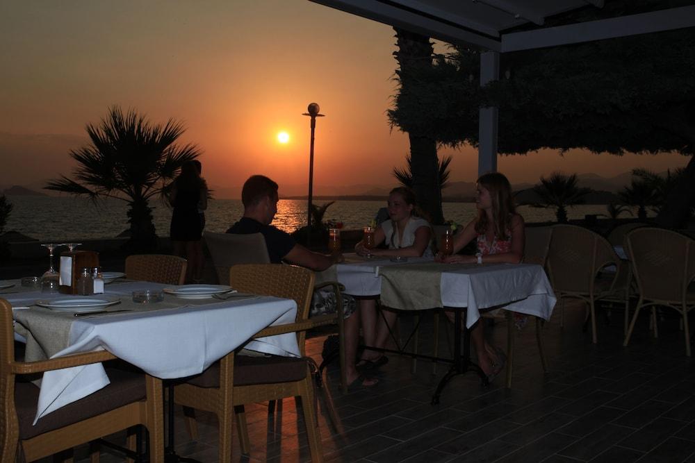 Malhun Hotel Fethiye Esterno foto
